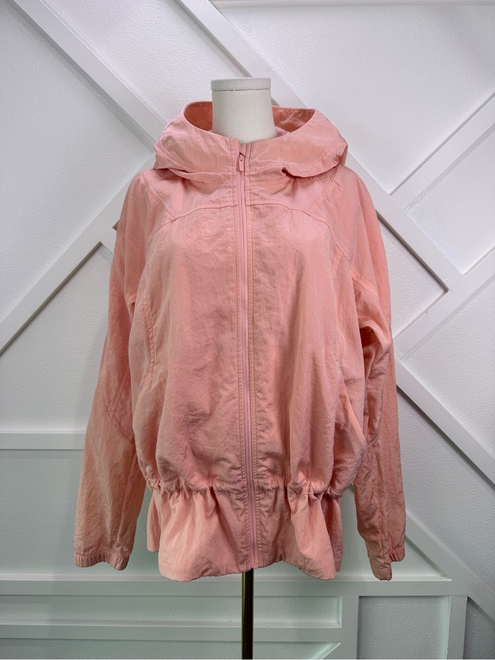 Lululemon Ready to Go Jacket In Pink Mist Size 12 Drawcord Waistband - Picture 2 of 13